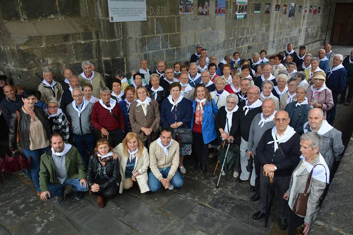 80, 81 eta 82 urte bete dituzten aiton-amonei ongietorria eskaini diete